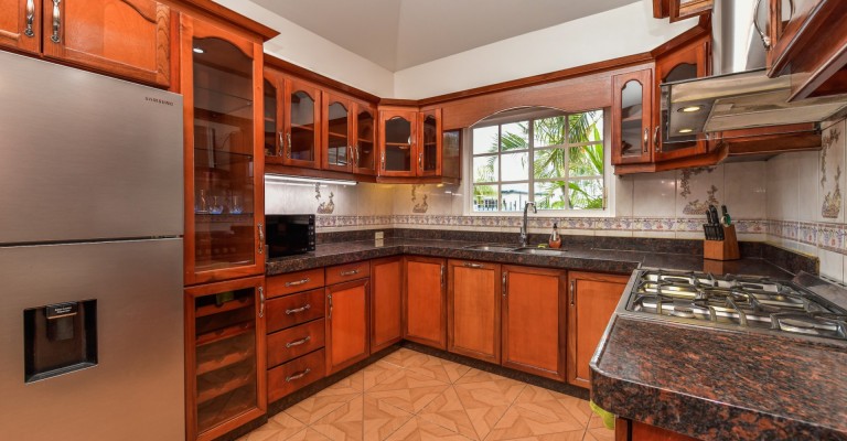 Strea 4, Tarabana Residence