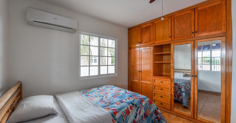 Strea 4, Tarabana Residence