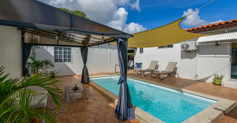 Strea 4, Tarabana Residence