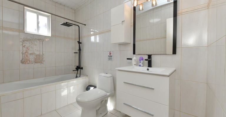 Strea 4, Tarabana Residence