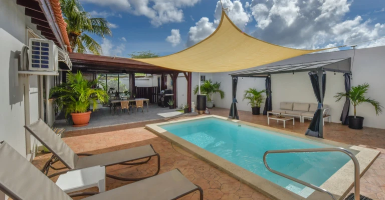 Charming Property with 2 Apartments in Tarabana Residence
