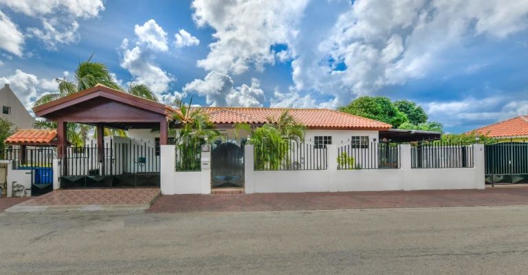 Charming Property with 2 Apartments in Tarabana Residence