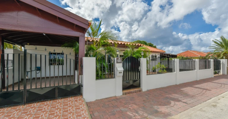 Charming Property with 2 Apartments in Tarabana Residence