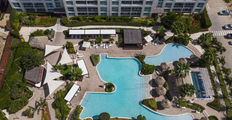 Acqua Condo 221