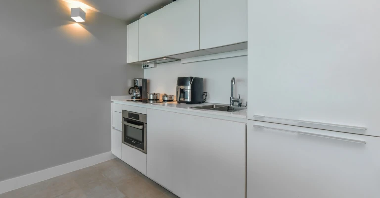 Acqua Condo 221