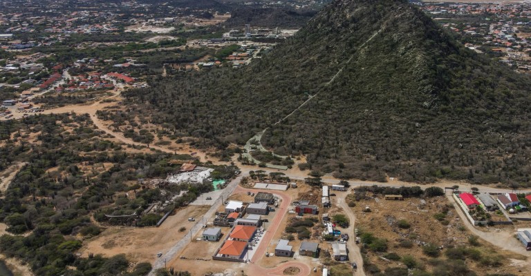 Na pia di Sero 6 (Hooiberg)