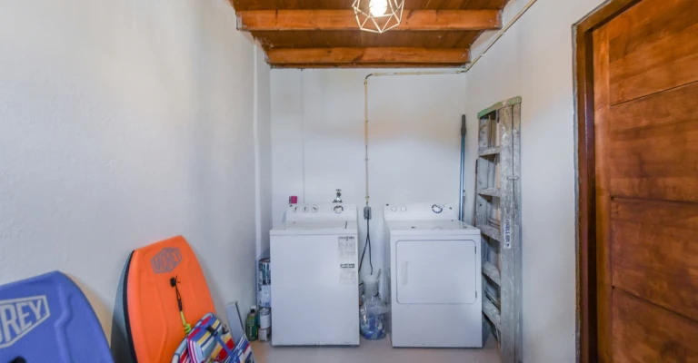 Savaneta 208A