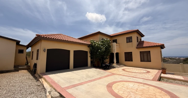 San Nicolas Villa