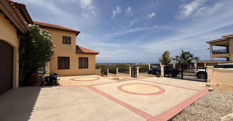 San Nicolas Villa