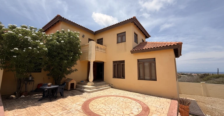 San Nicolas Villa