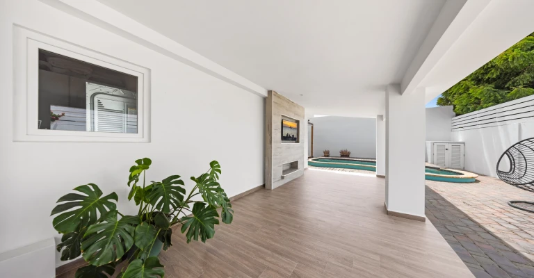 Modern 3 Bedroom Home in Opal, photo 10