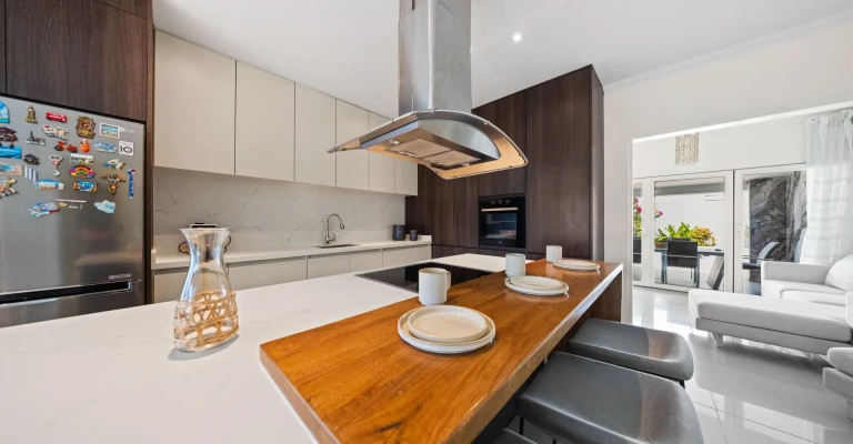 Modern 3 Bedroom Home in Opal, photo 6