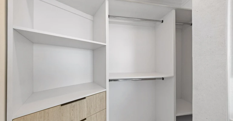 Modern 3 Bedroom Home in Opal, photo 15