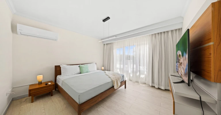 Modern 3 Bedroom Home in Opal, photo 14