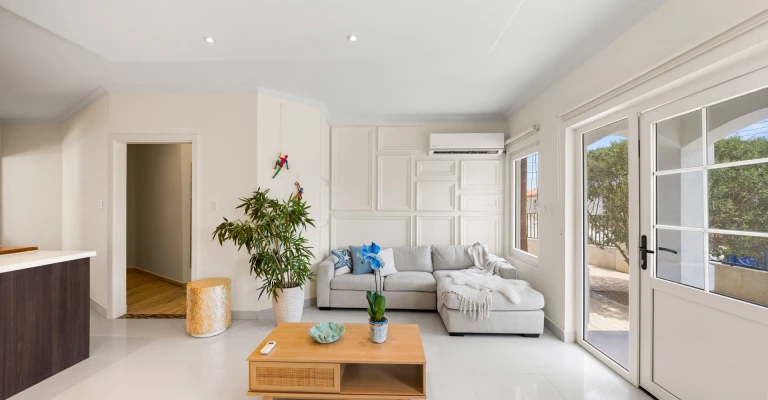Modern 3 Bedroom Home in Opal, photo 7